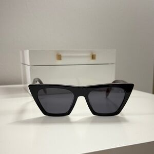 Rag and Bone Chic Black Cat-Eye Sunglasses